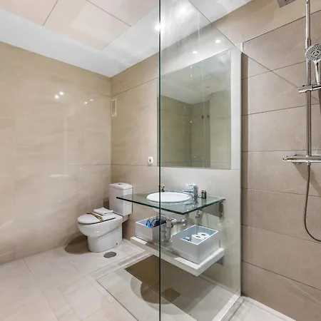 Apartment 2b Luxury With & Pool Area *