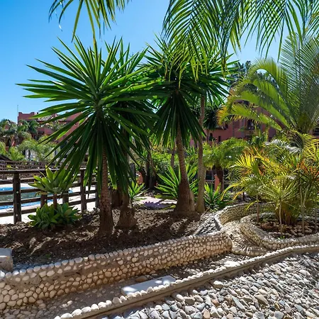 2b Luxury With & Pool Area Apartment Estepona
