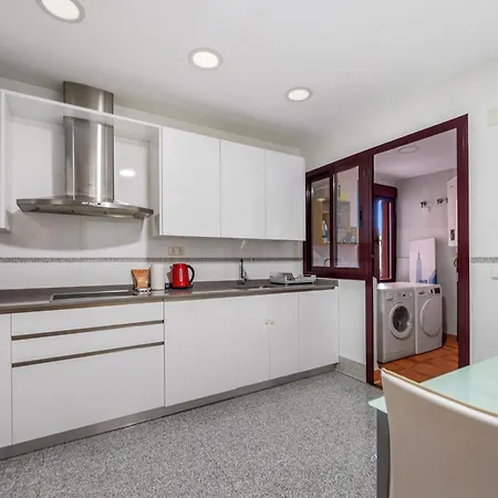 2b Luxury With & Pool Area Apartment Estepona