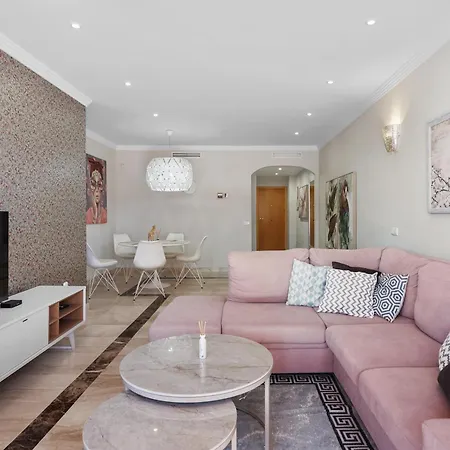 2b Luxury With & Pool Area Estepona