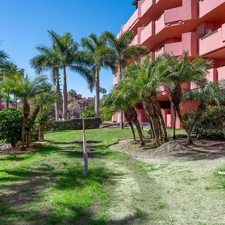 2b Luxury With & Pool Area * Estepona
