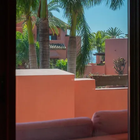 2b Luxury With & Pool Area Apartment *