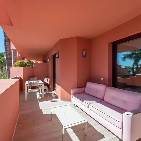 2b Luxury With & Pool Area Estepona