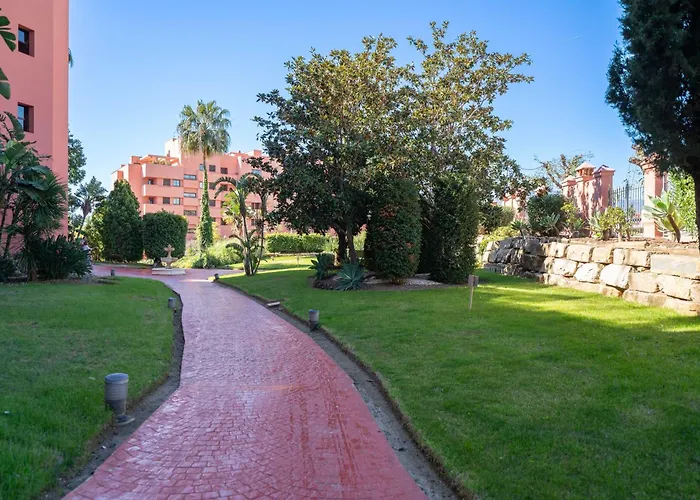 2b Luxury In Area New Golden Mile Apartment *