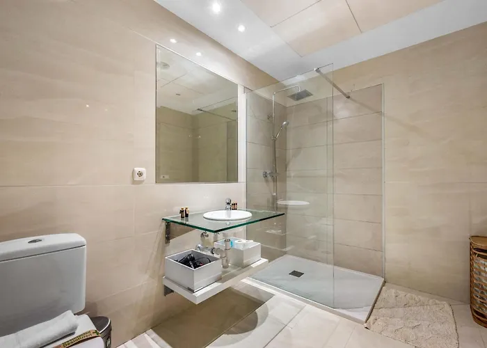 2b Luxury In Area New Golden Mile Estepona